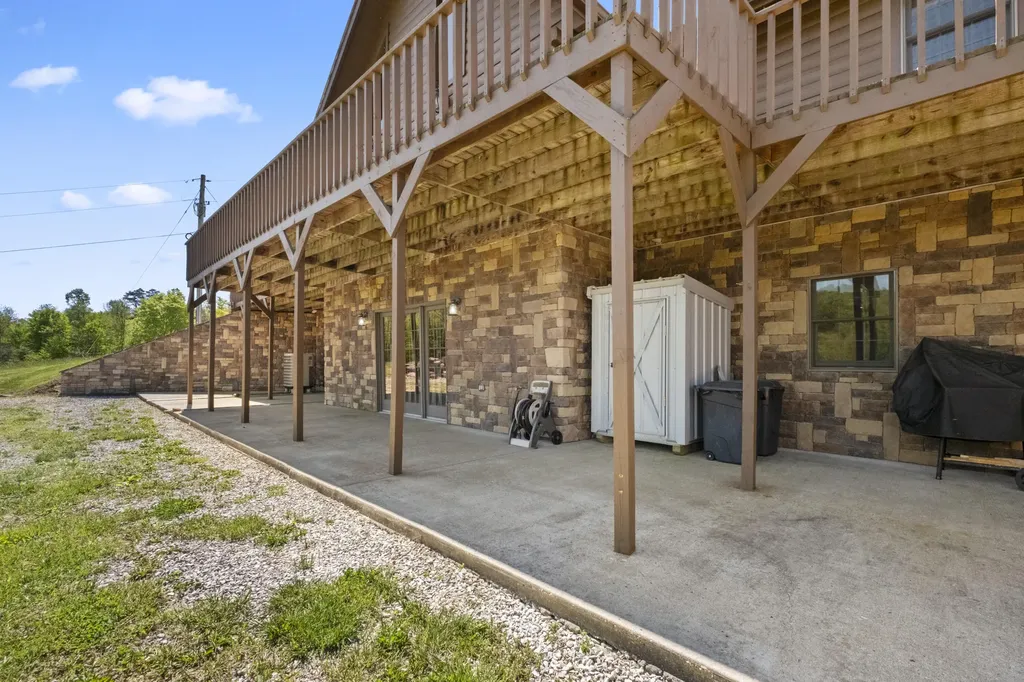 2248 Key 556 Sandy Hook KY 41171
