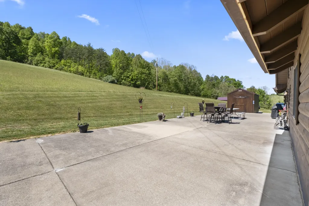 2248 Key 556 Sandy Hook KY 41171