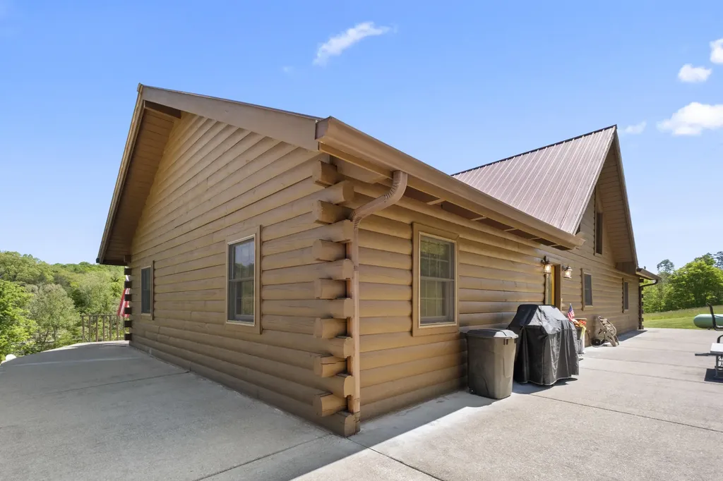 2248 Key 556 Sandy Hook KY 41171