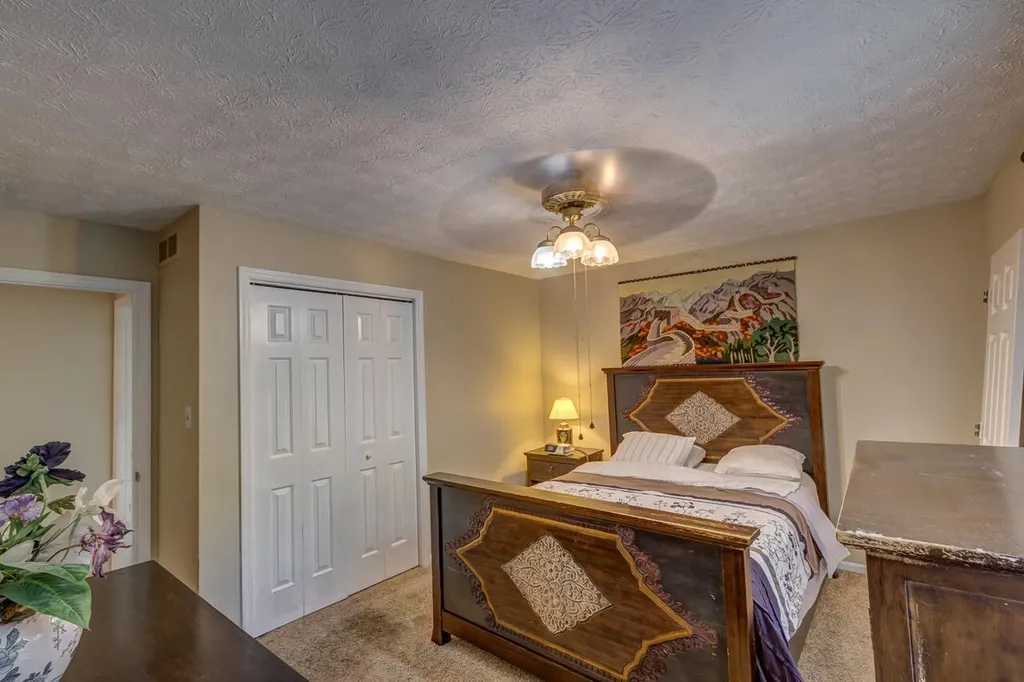 1517 Kelly Circle Lexington KY 40517