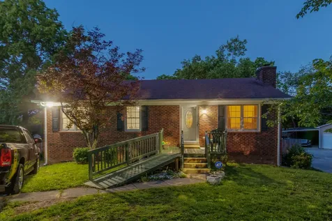 1517 Kelly Circle Lexington KY 40517