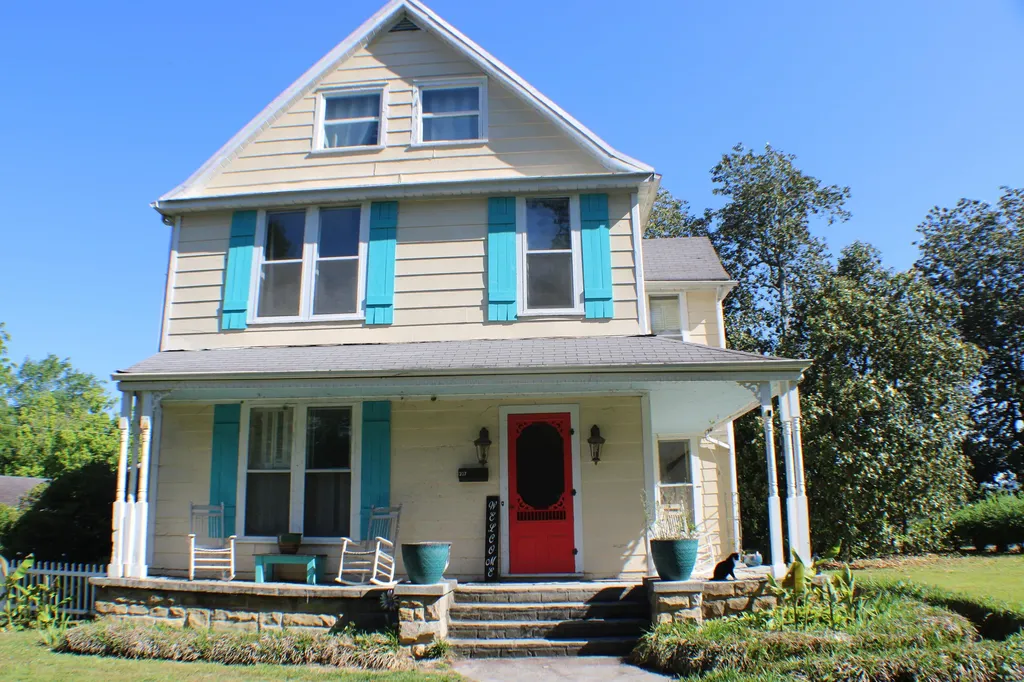 207 Arthur Heights Middlesboro KY 40965