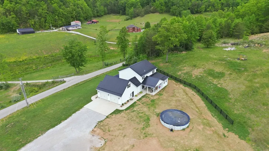2604 Upper Rader Road Manchester KY 40962