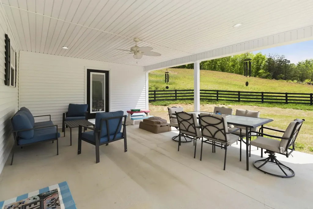 2604 Upper Rader Road Manchester KY 40962