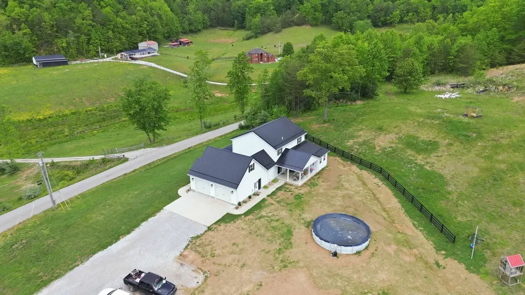 2604 Upper Rader Road Manchester KY 40962