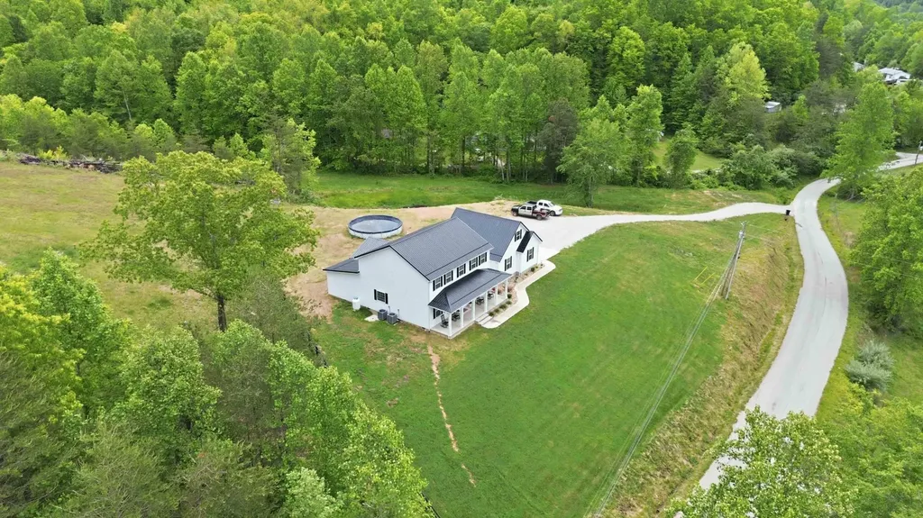 2604 Upper Rader Road Manchester KY 40962