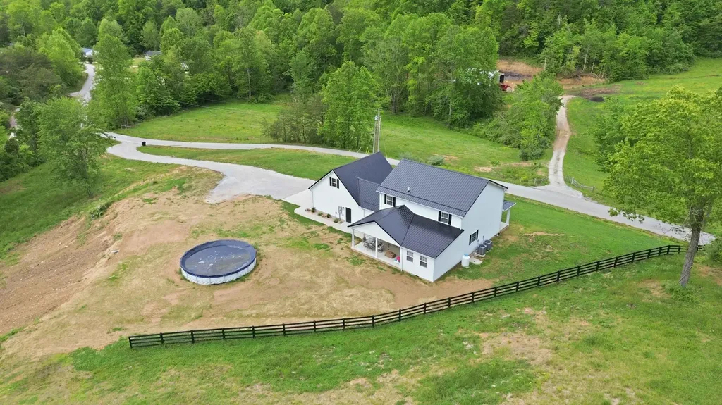 2604 Upper Rader Road Manchester KY 40962