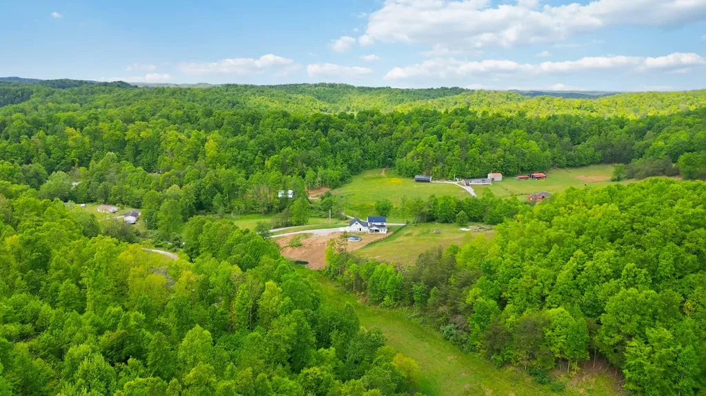 2604 Upper Rader Road Manchester KY 40962