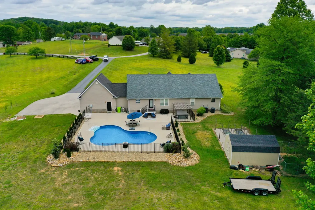 380 Silver Eagle Drive London KY 40744