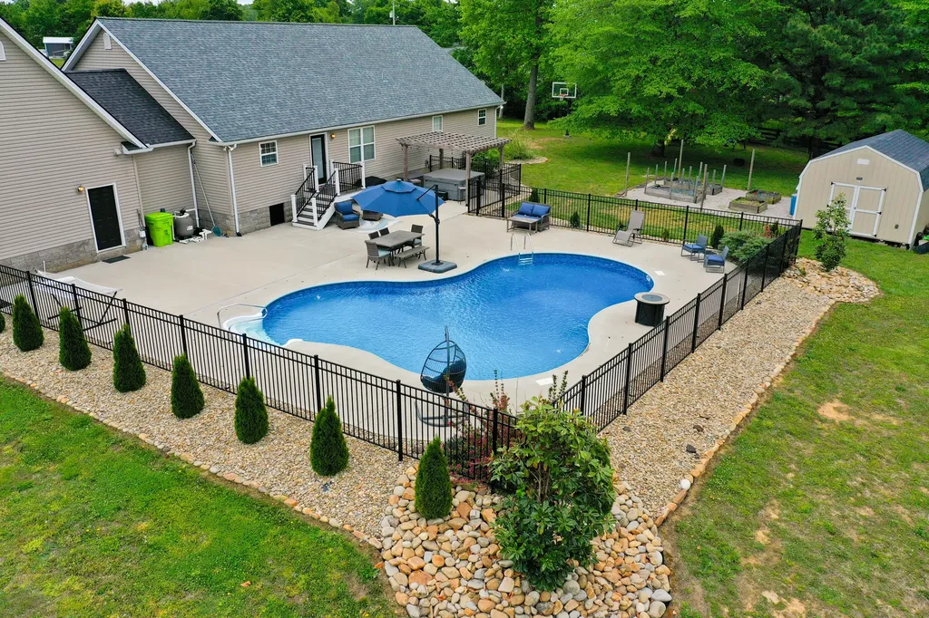 380 Silver Eagle Drive London KY 40744