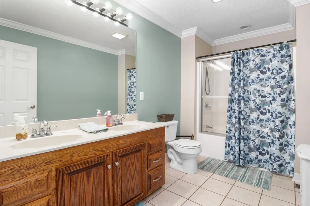 380 Silver Eagle Drive London KY 40744