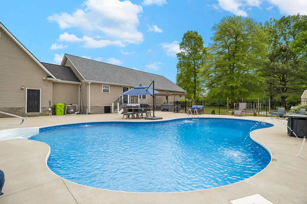 380 Silver Eagle Drive London KY 40744