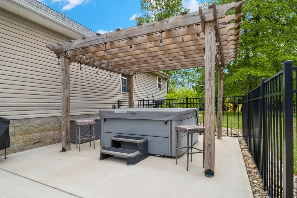 380 Silver Eagle Drive London KY 40744