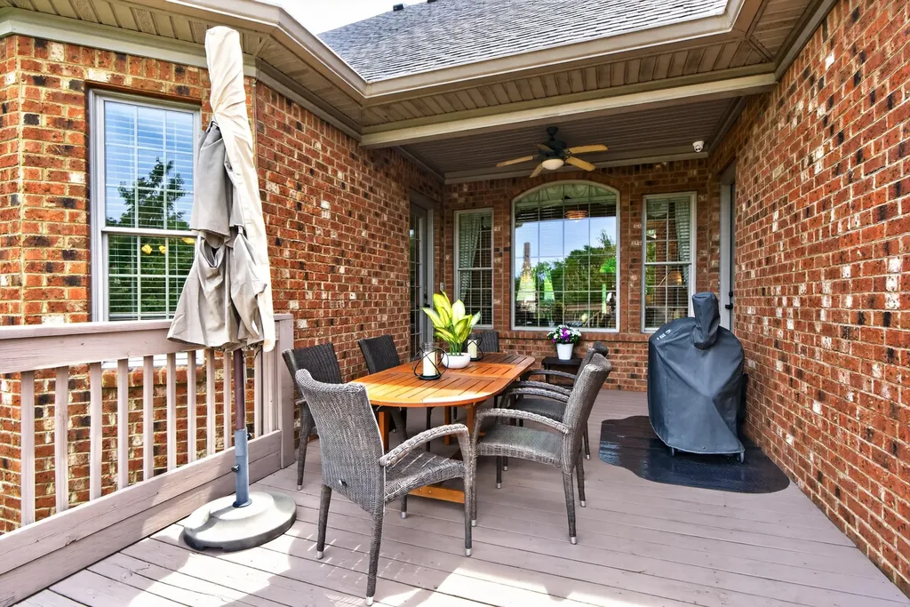 302 Golf Club Drive Nicholasville KY 40356