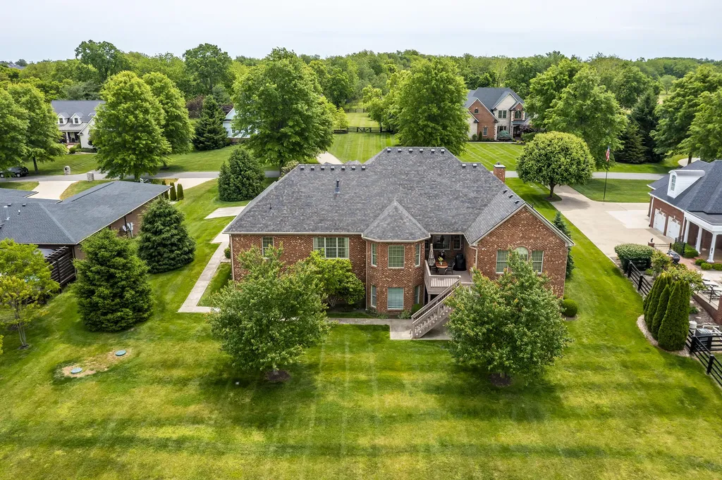 302 Golf Club Drive Nicholasville KY 40356