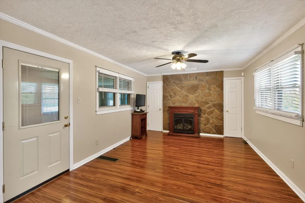274 Greenway Drive Winchester KY 40391