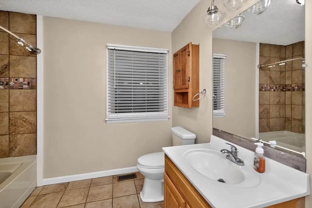 274 Greenway Drive Winchester KY 40391