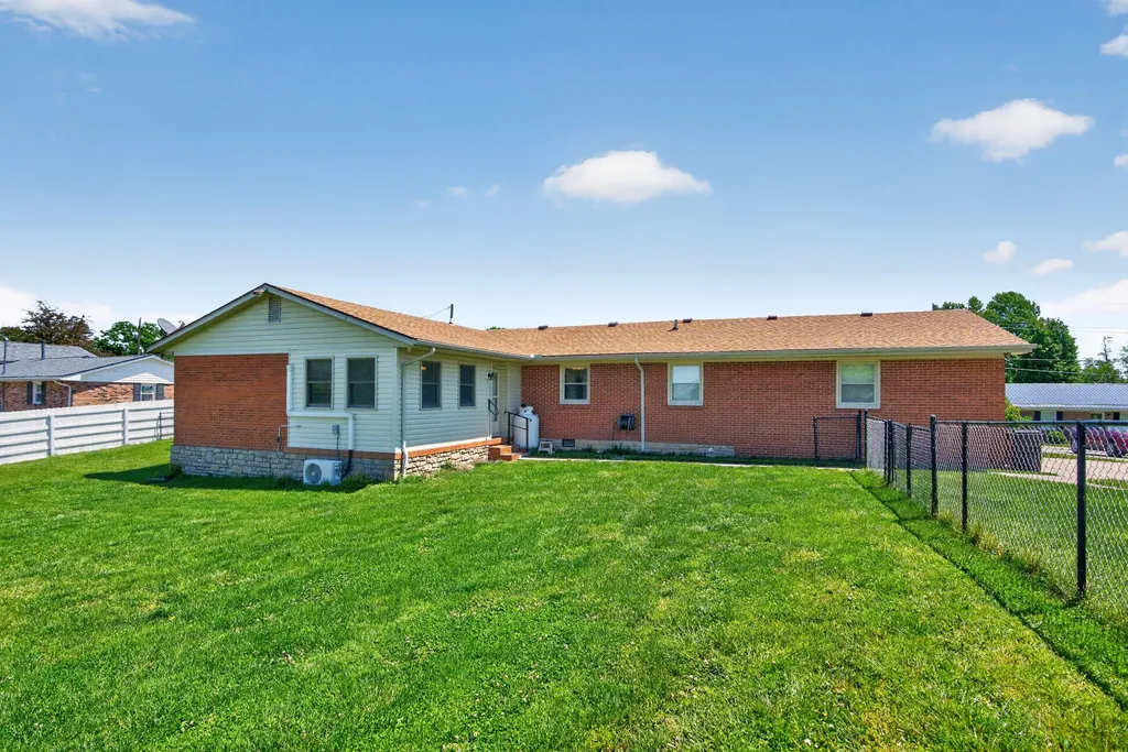 274 Greenway Drive Winchester KY 40391