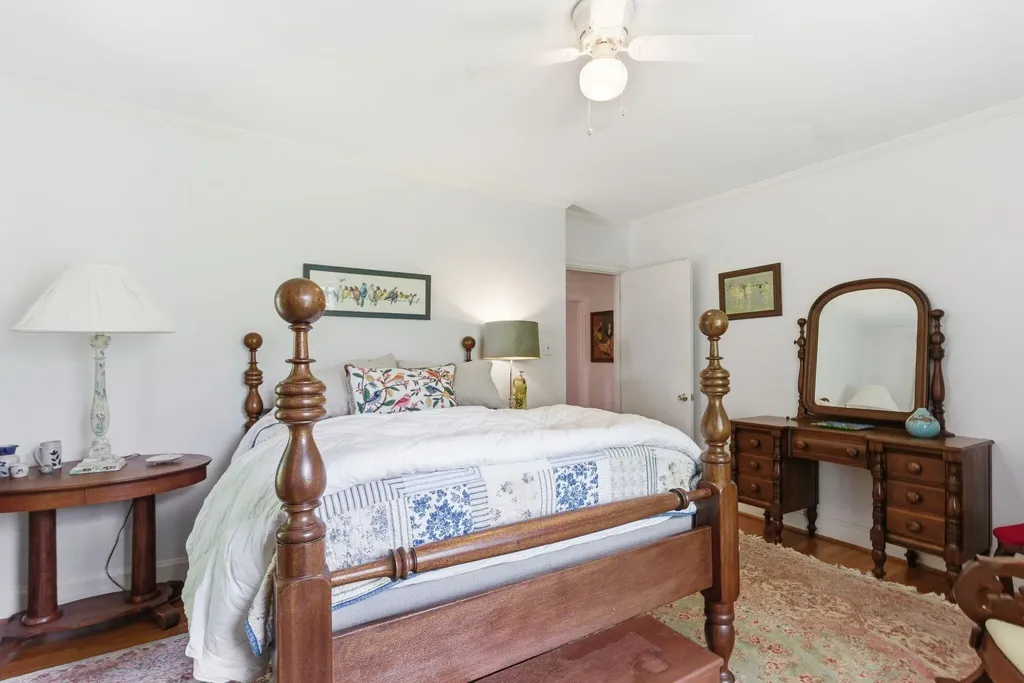 6166 Greenwich Pike Lexington KY 40511