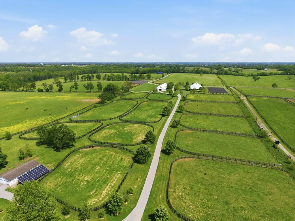 6166 Greenwich Pike Lexington KY 40511