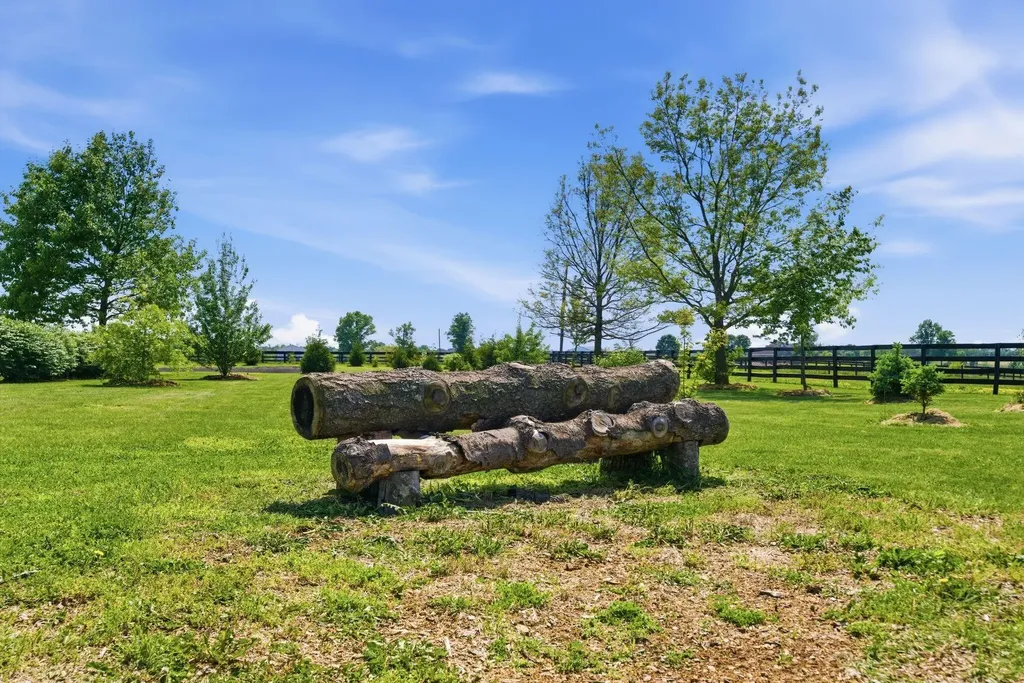 6166 Greenwich Pike Lexington KY 40511