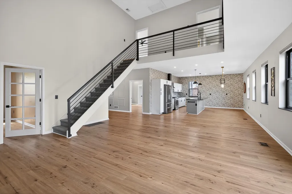 200 Avawam Drive Richmond KY 40475
