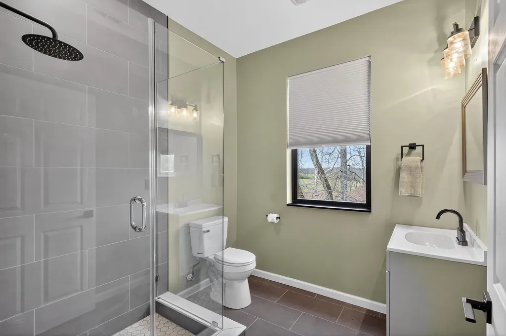 200 Avawam Drive Richmond KY 40475