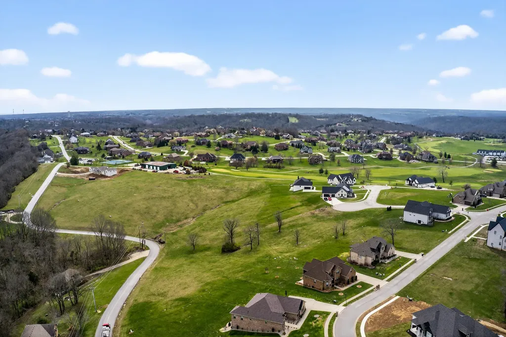 200 Avawam Drive Richmond KY 40475