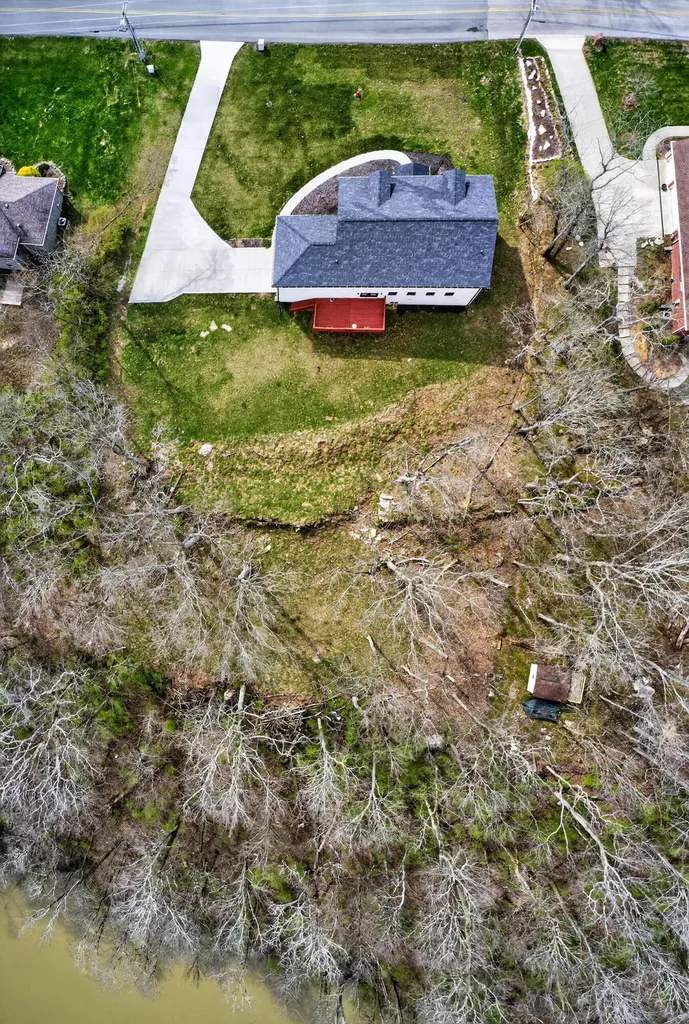200 Avawam Drive Richmond KY 40475