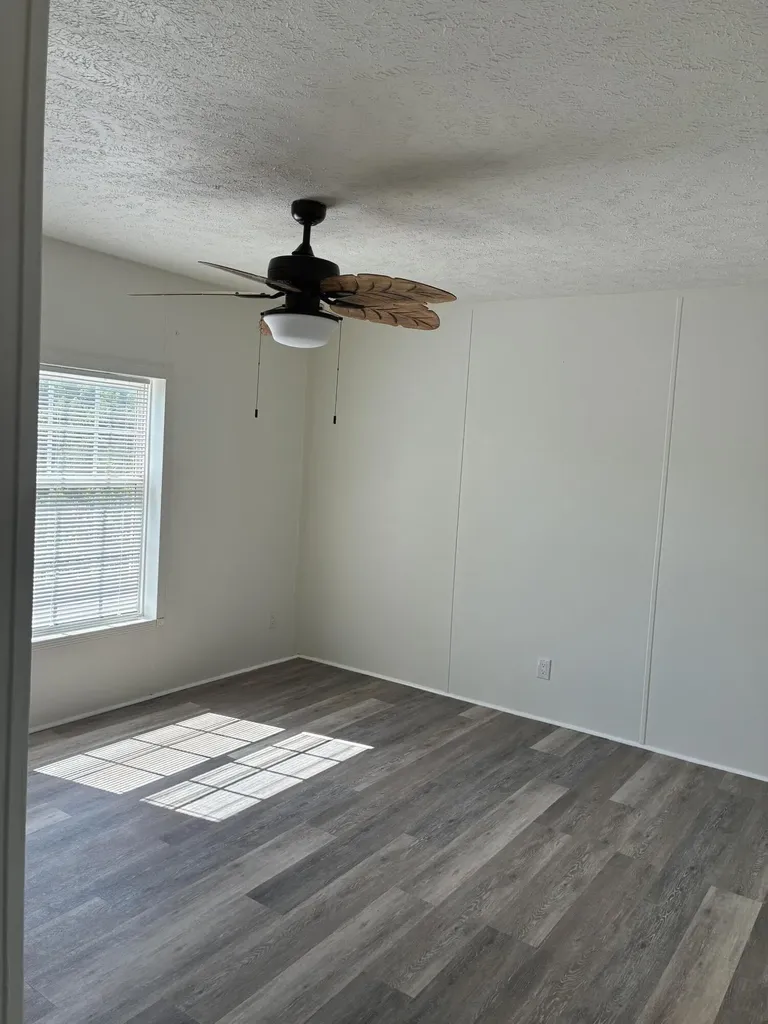 872 S Dogwood Drive Berea KY 40403