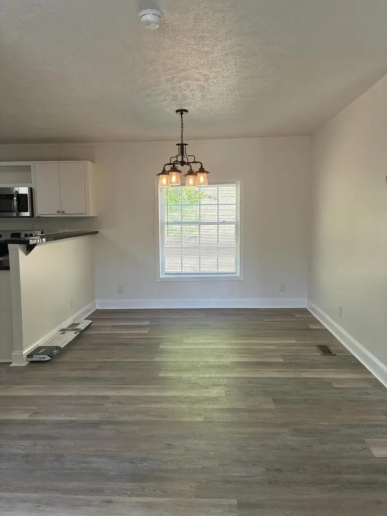 872 S Dogwood Drive Berea KY 40403