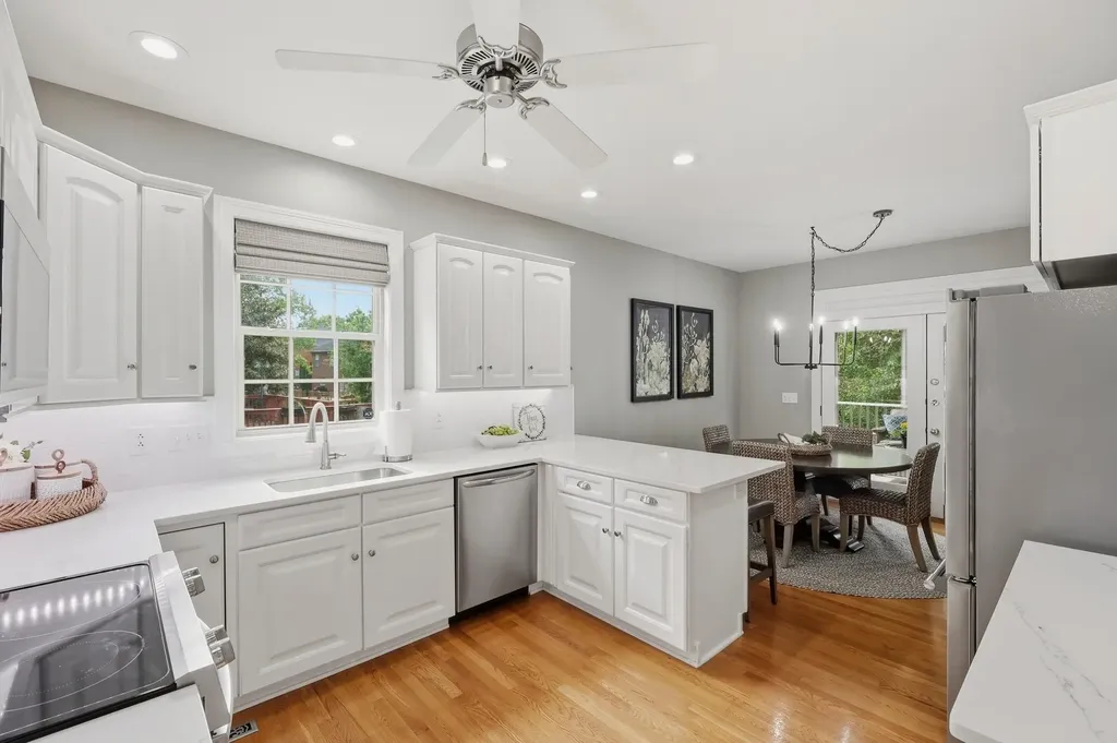 3244 Sebastian Lane Lexington KY 40513
