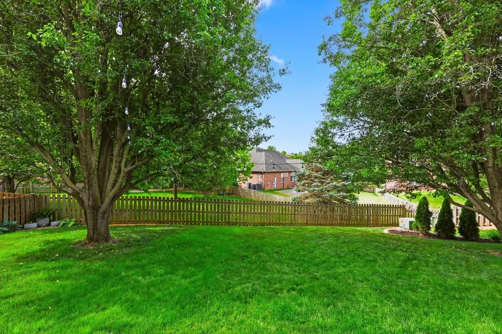 3244 Sebastian Lane Lexington KY 40513