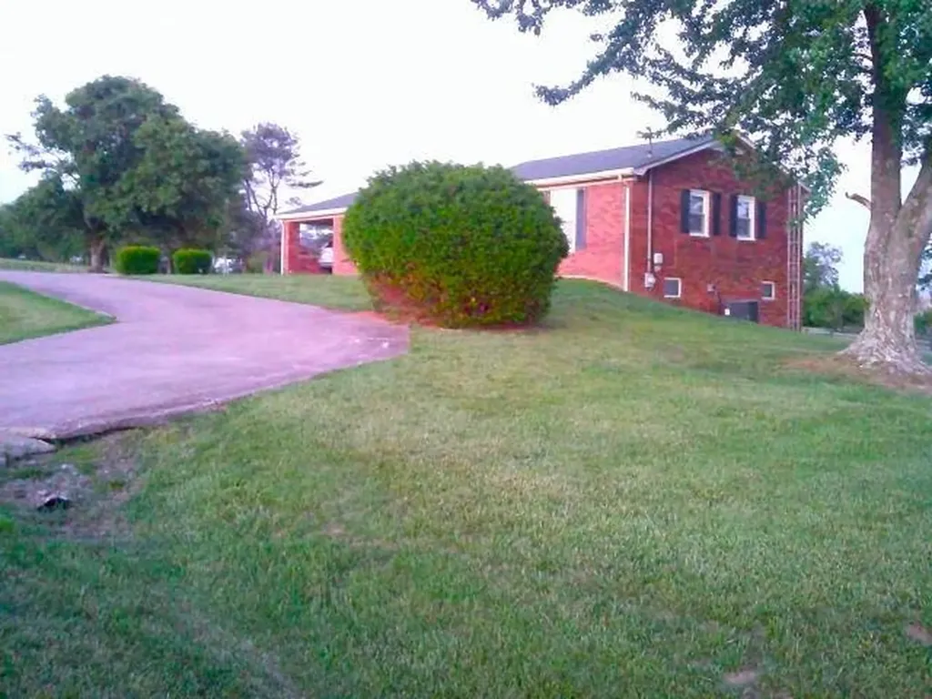 2405 Ky Highway 78 Stanford KY 40484
