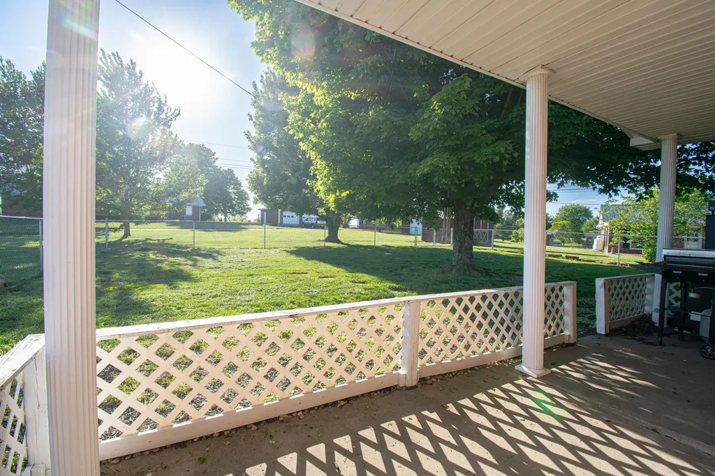 43 Ledan Street Flemingsburg KY 41041