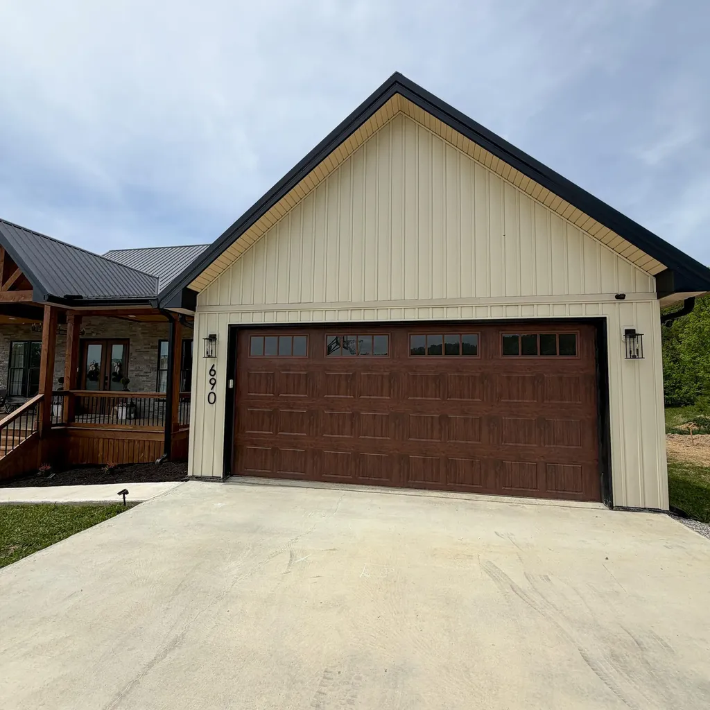 690 Laredo Drive London KY 40741