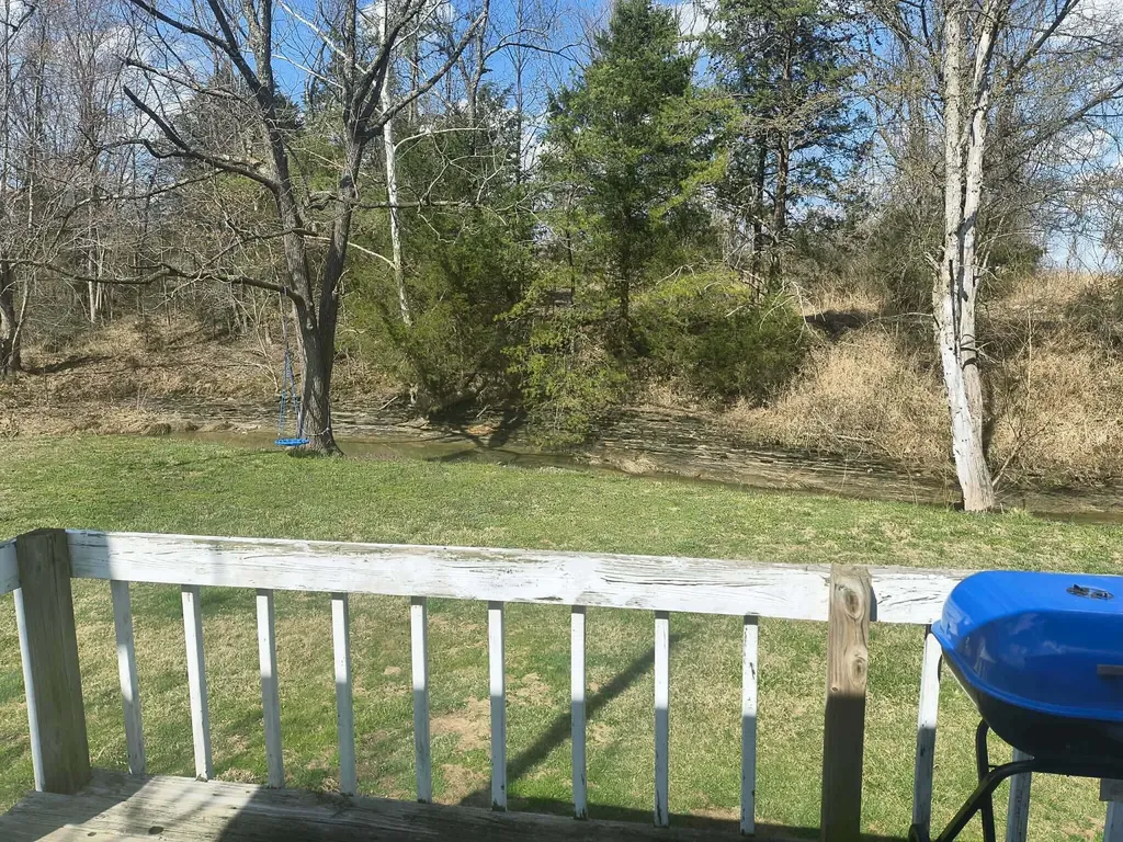2413 Big Hill Road Berea KY 40403