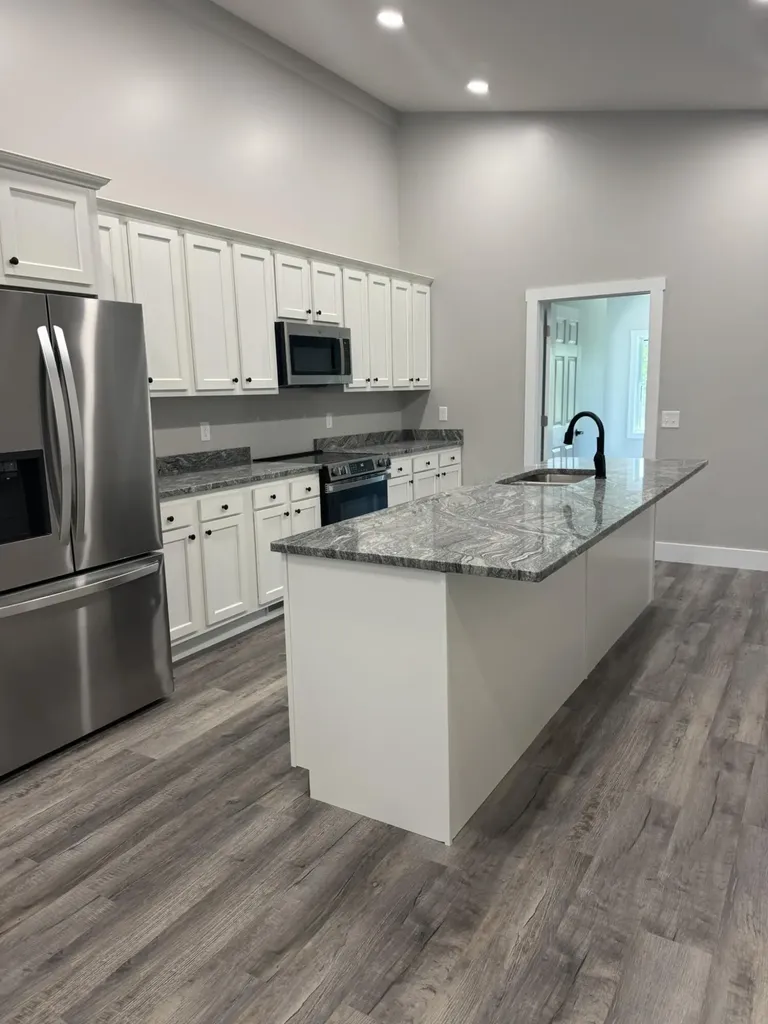 2991 E Highway 619 Russell Springs KY 42642