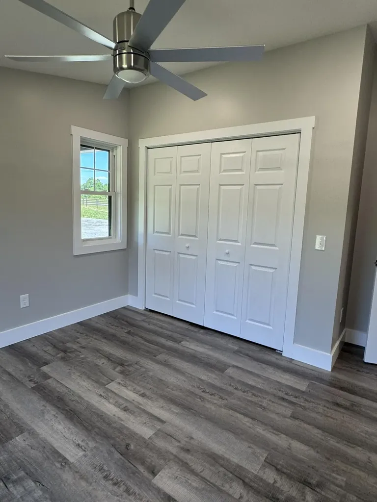2991 E Highway 619 Russell Springs KY 42642