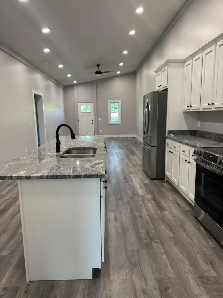 2991 E Highway 619 Russell Springs KY 42642