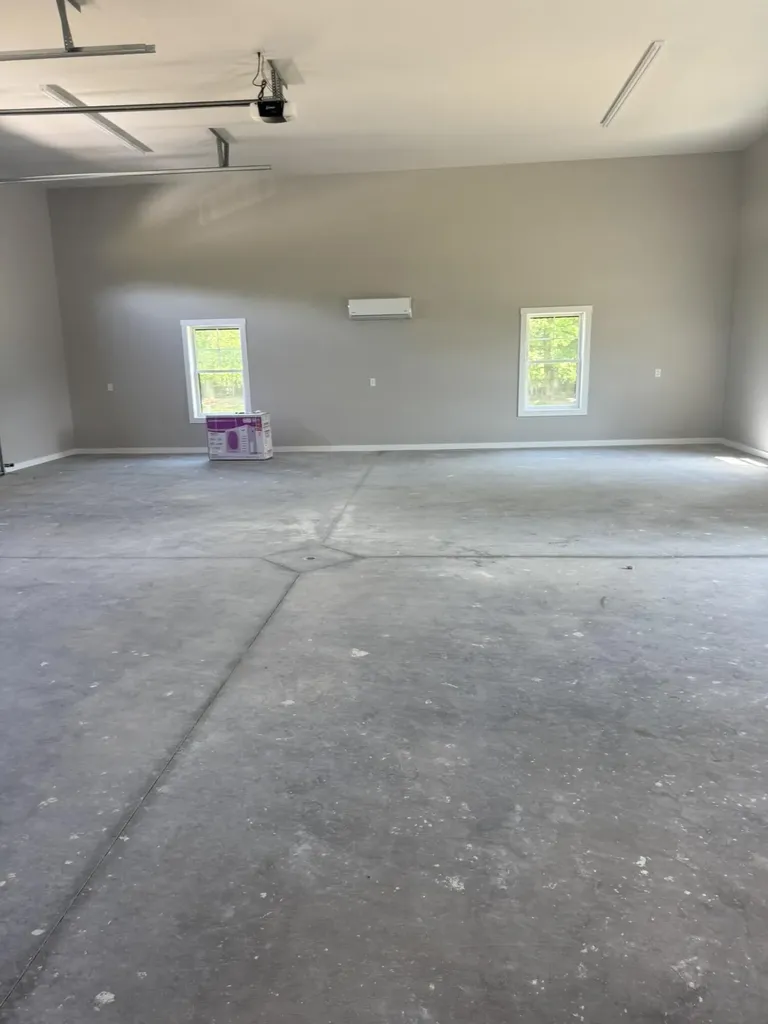 2991 E Highway 619 Russell Springs KY 42642
