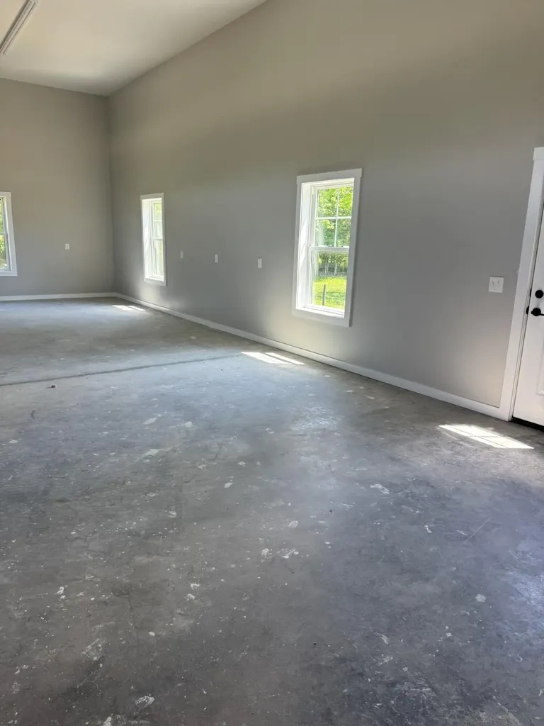 2991 E Highway 619 Russell Springs KY 42642