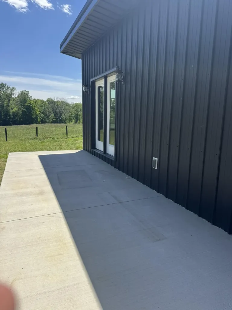 2991 E Highway 619 Russell Springs KY 42642