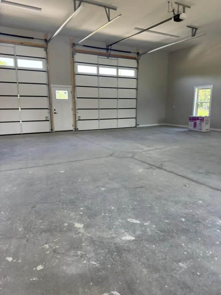 2991 E Highway 619 Russell Springs KY 42642