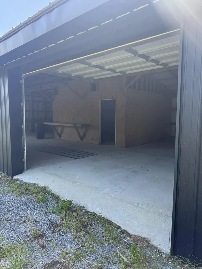 2991 E Highway 619 Russell Springs KY 42642