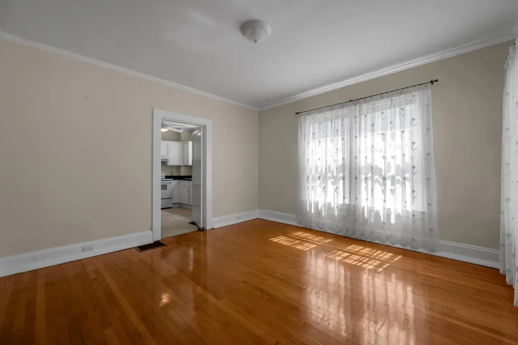 128 Clay Avenue Lexington KY 40502