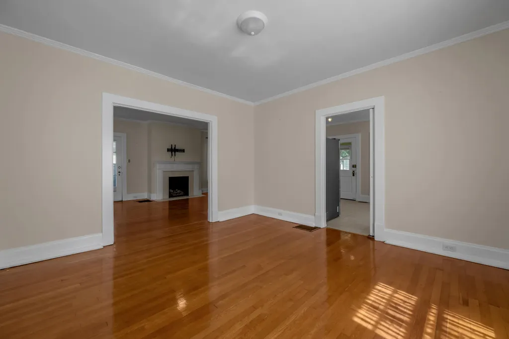 128 Clay Avenue Lexington KY 40502