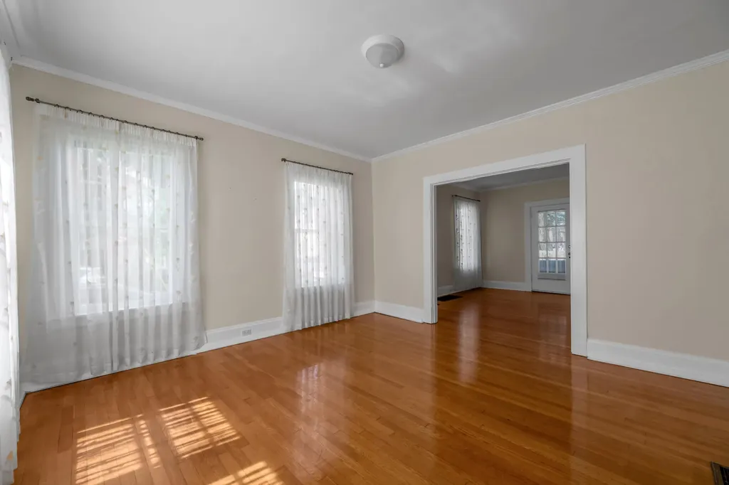 128 Clay Avenue Lexington KY 40502