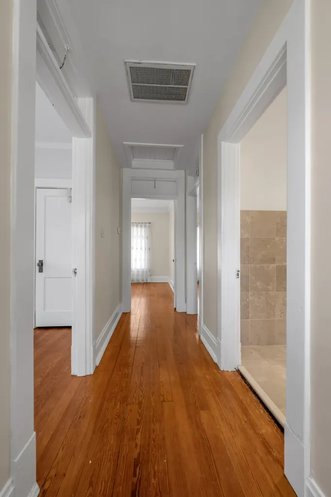 128 Clay Avenue Lexington KY 40502