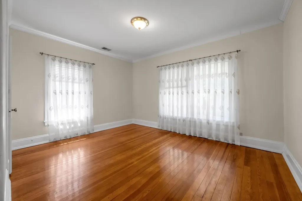 128 Clay Avenue Lexington KY 40502